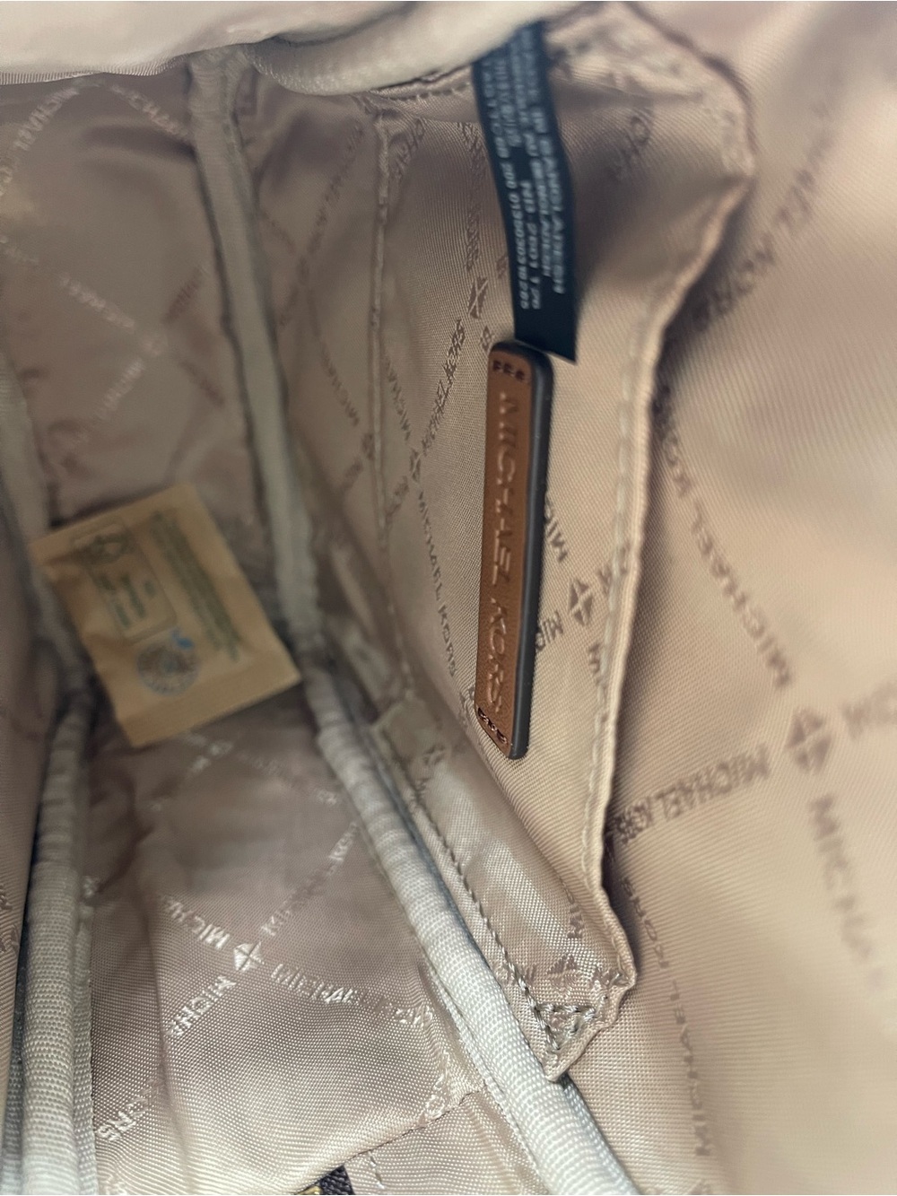 MICHAEL KORS Jet Set Md Flight NS Pocket Signature Logo Crossbody Bag
Brown 
NWT - Picture 8 of 16